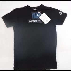 Moncler t-shirt black size small